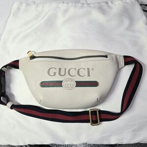 Gucci Off White Leather Belt Bag. Small. F027743037